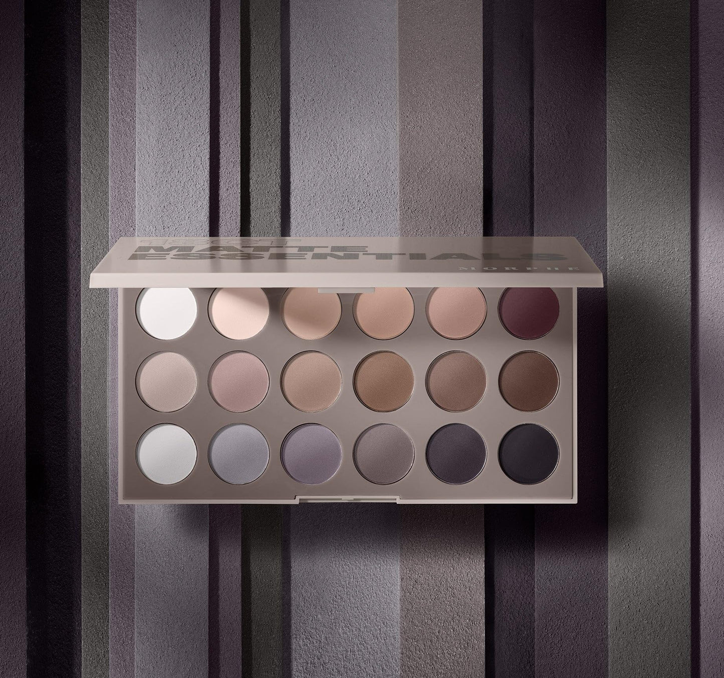 Morphe 18CT Makeup Palette - Matte Essentials Artistry Palette with Cool-Toned, All Matte Shades - Made to Build, Blend & Layer Flawlessly for Everyday, Versatile Makeup Looks (0.68 oz)